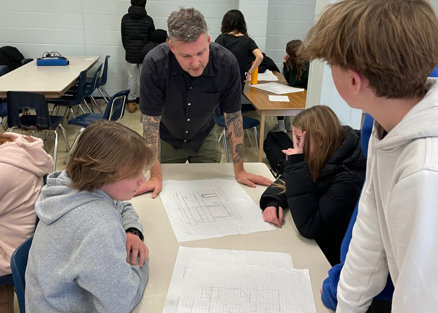 sharing-ideas-in-a-Deschool-learning-session